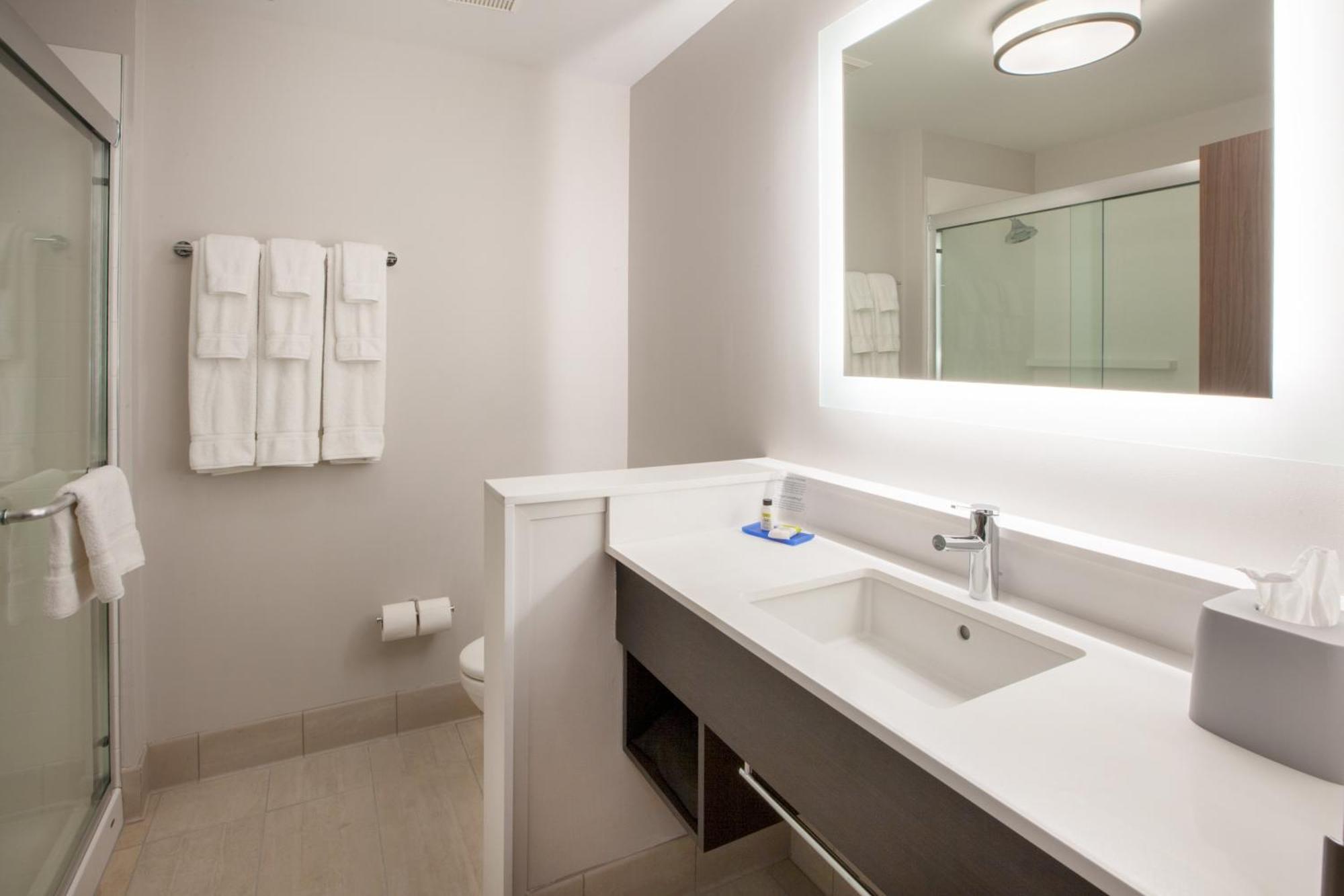 Holiday Inn Express & Suites Windsor East - Lakeshore By Ihg Tecumseh Buitenkant foto