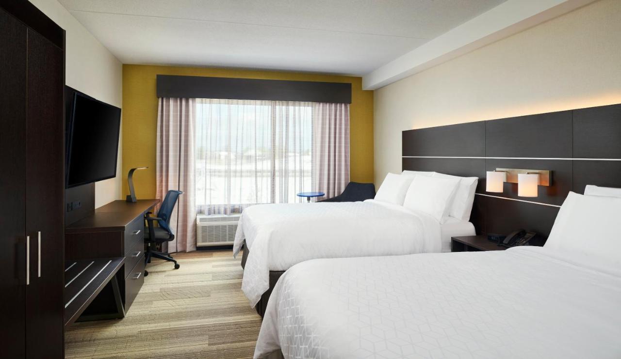 Holiday Inn Express & Suites Windsor East - Lakeshore By Ihg Tecumseh Buitenkant foto