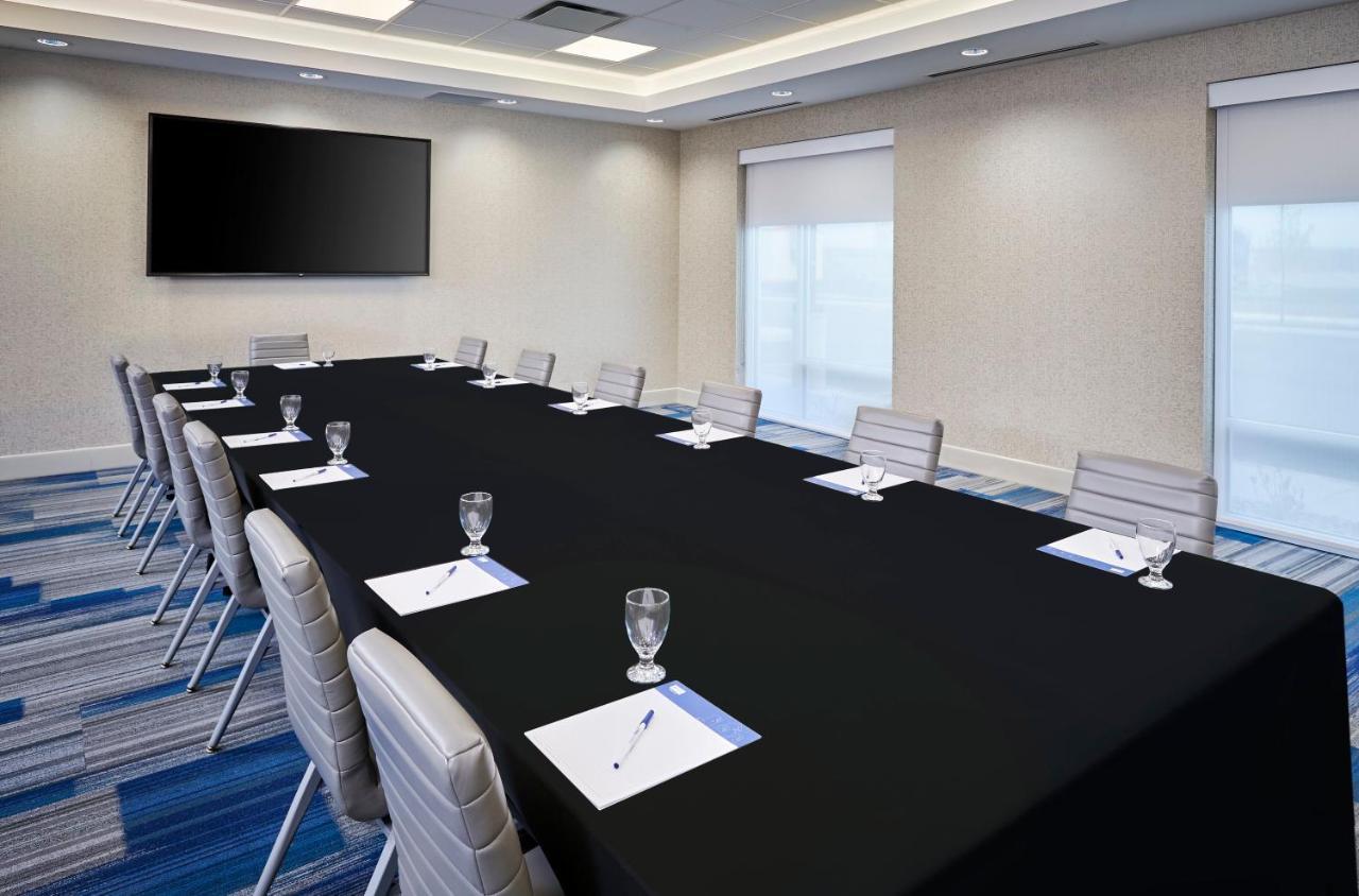 Holiday Inn Express & Suites Windsor East - Lakeshore By Ihg Tecumseh Buitenkant foto